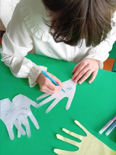 Всероссийская акция «Голубь мира – Голубь Победы» прошла в Кульбаево-Марасинской школе