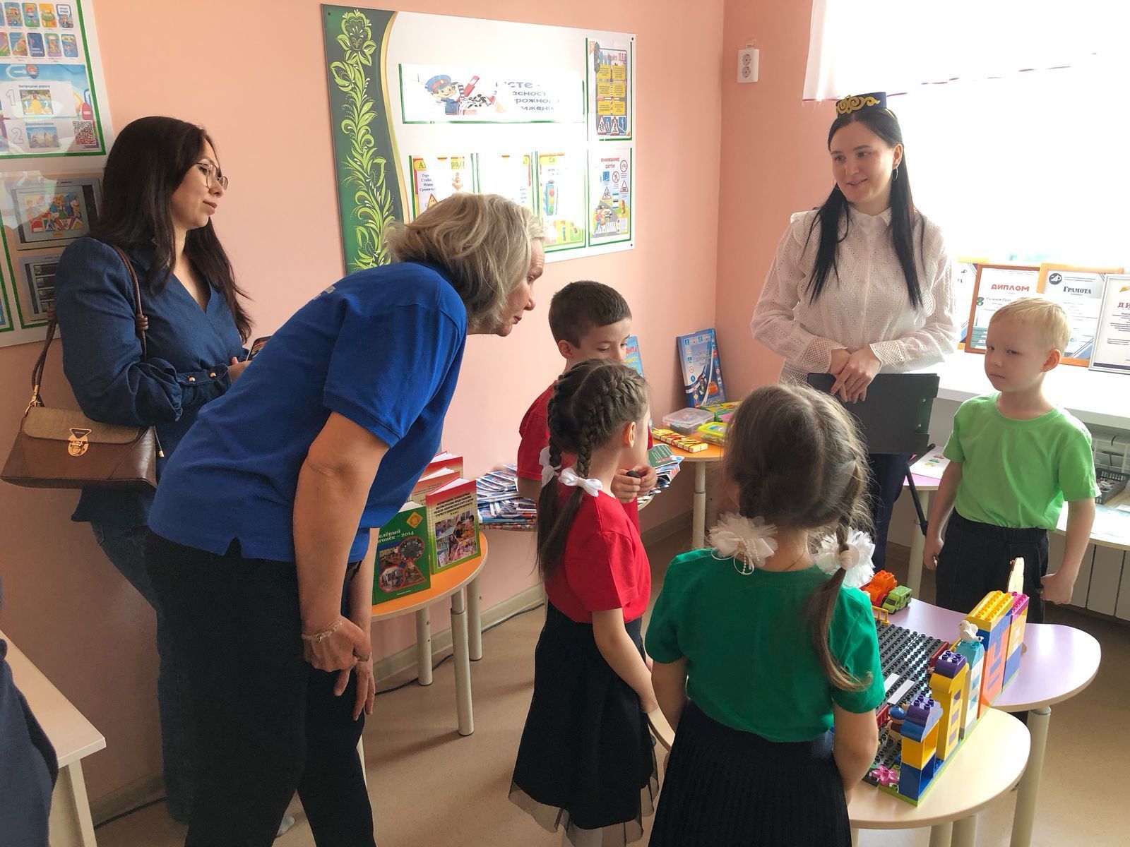 Современные технологии и творчество: как в детсаду «Солнышко» Нурлата учат ПДД через игры и мультфильмы