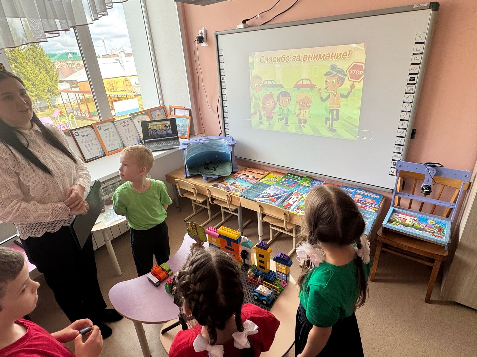 Современные технологии и творчество: как в детсаду «Солнышко» Нурлата учат ПДД через игры и мультфильмы