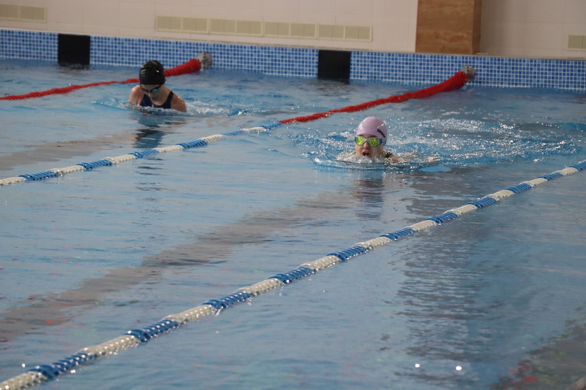 В Нурлате проходят открытые соревнования по плаванию