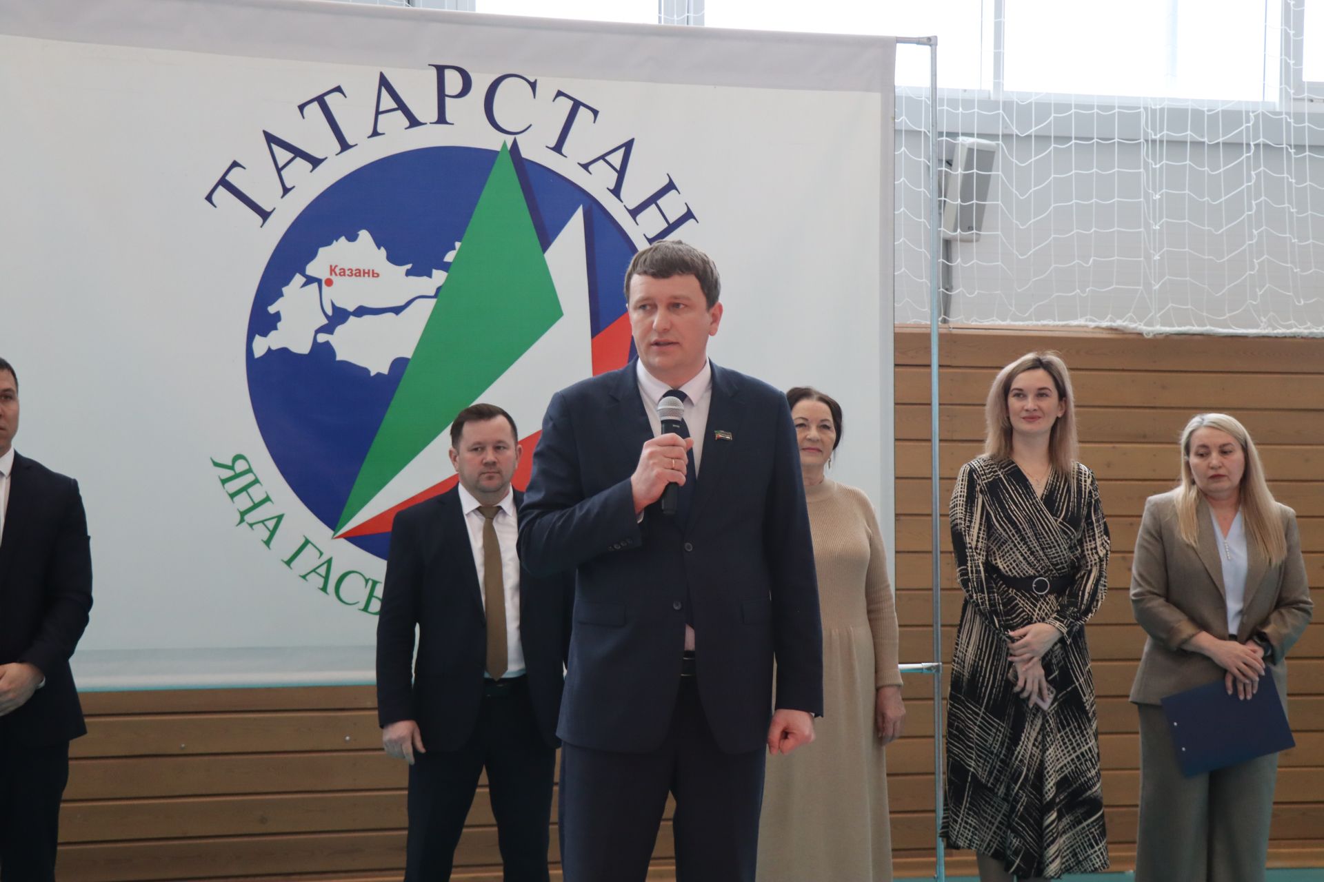 В Нурлате проходят открытые соревнования по плаванию