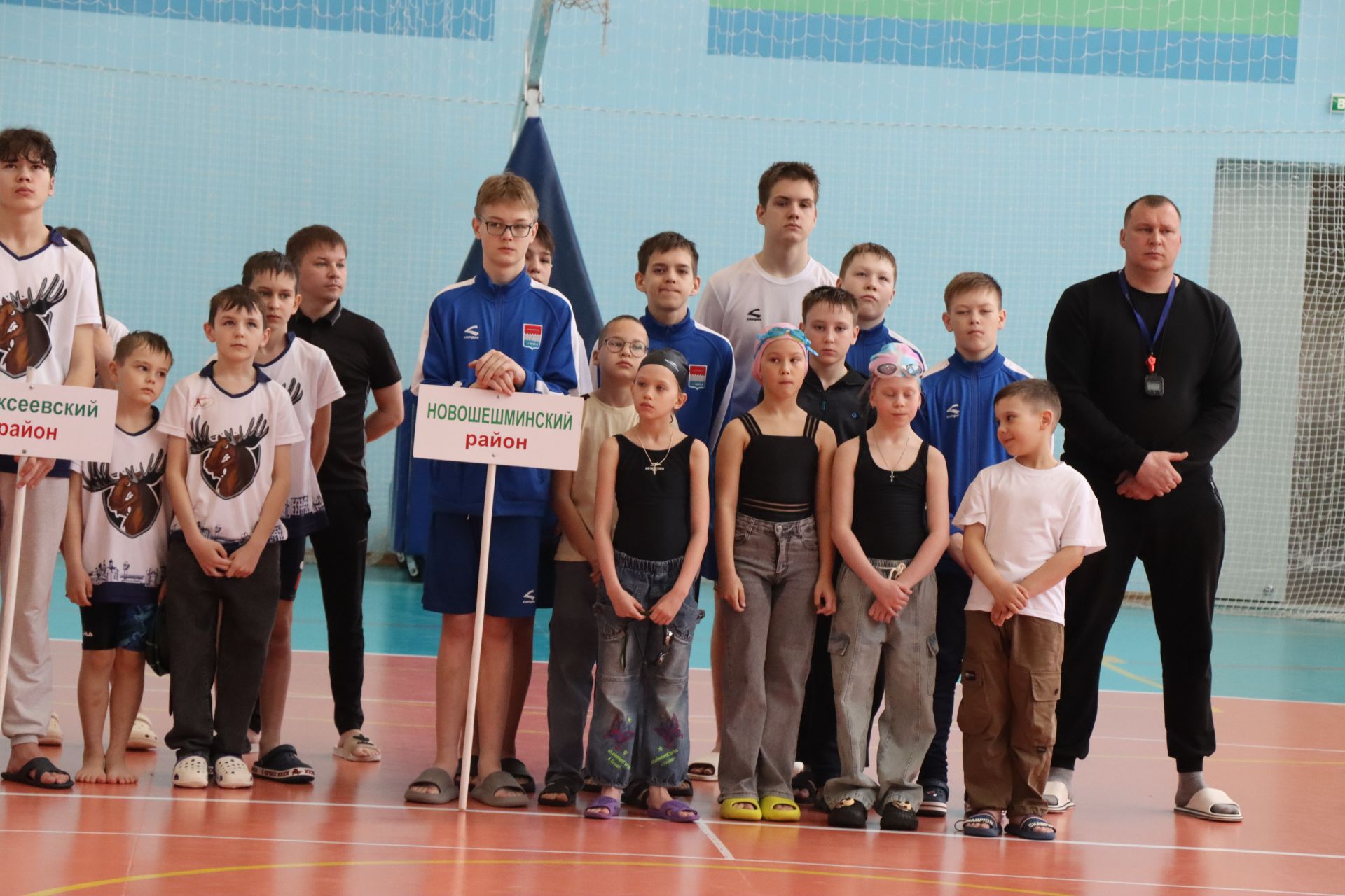 В Нурлате проходят открытые соревнования по плаванию