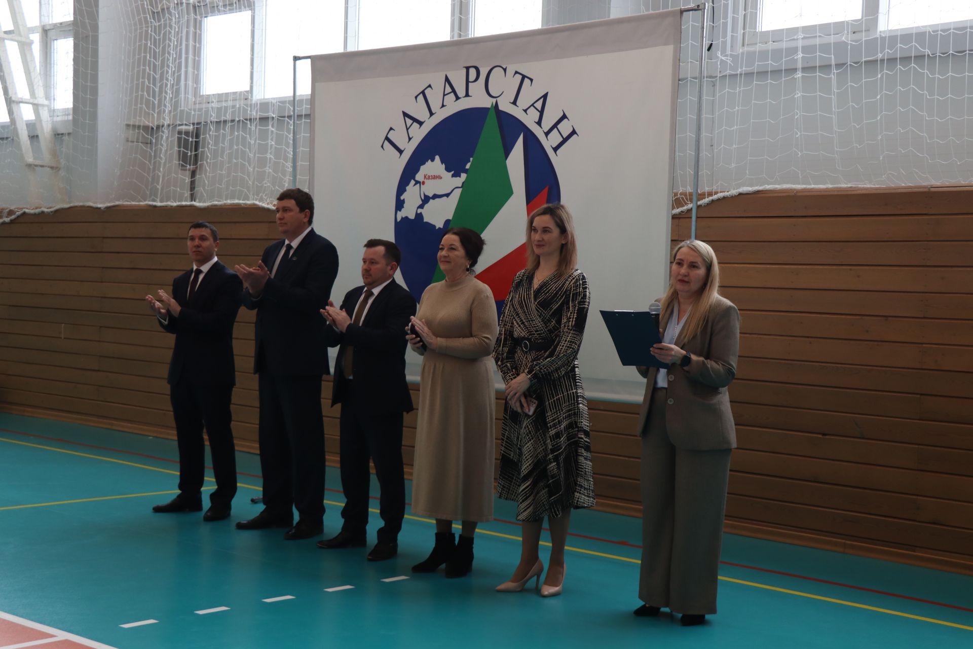 В Нурлате проходят открытые соревнования по плаванию