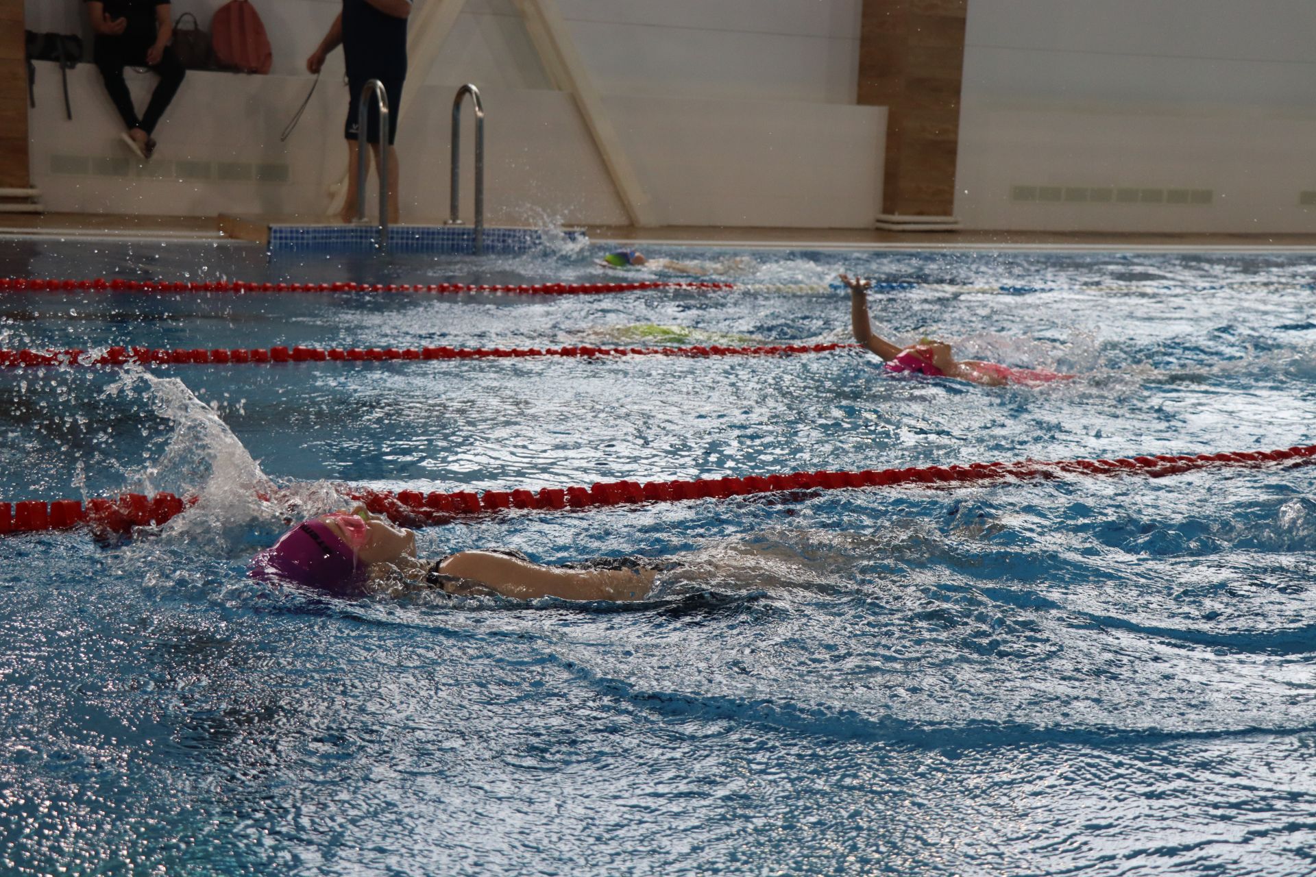 В Нурлате проходят открытые соревнования по плаванию