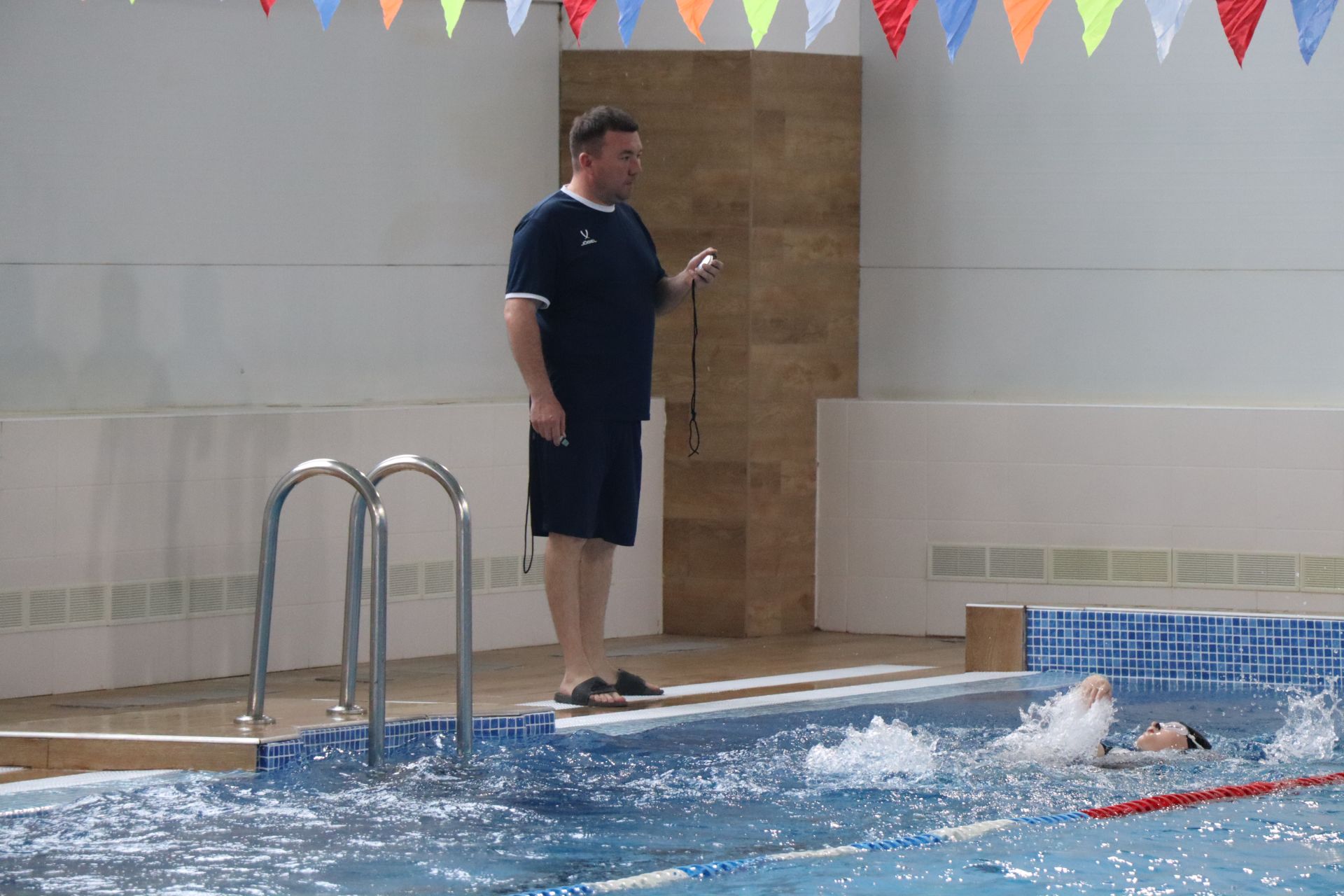 В Нурлате проходят открытые соревнования по плаванию