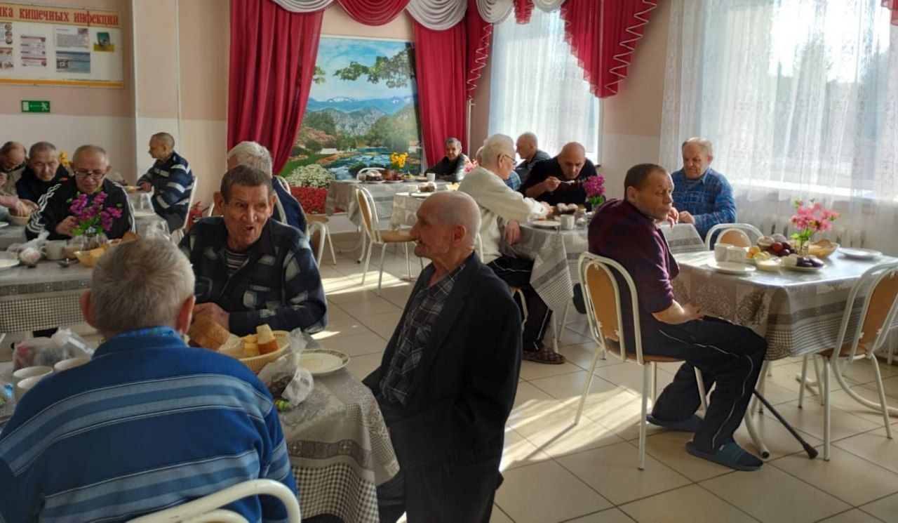 Светлый праздник в Нурлатском доме-интернате: подопечные встретили Пасху в теплой атмосфере