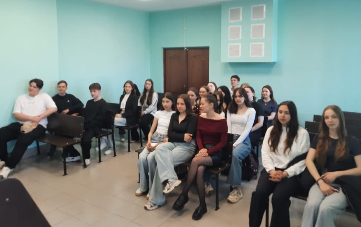 Школьники Нурлата познакомились с работой судебной системы