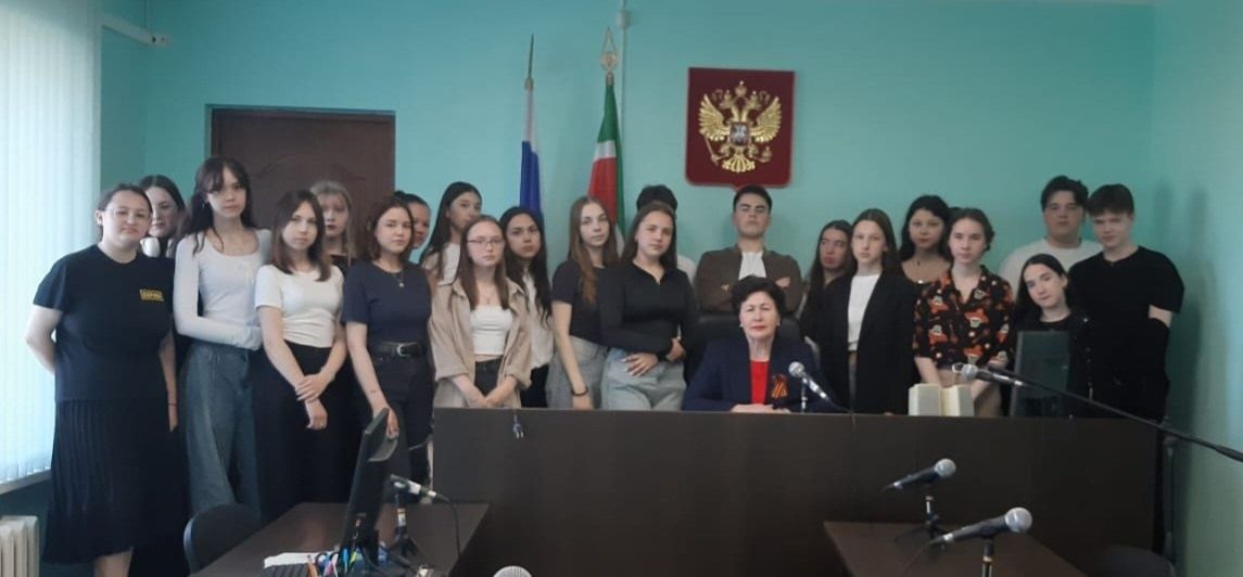 Школьники Нурлата познакомились с работой судебной системы