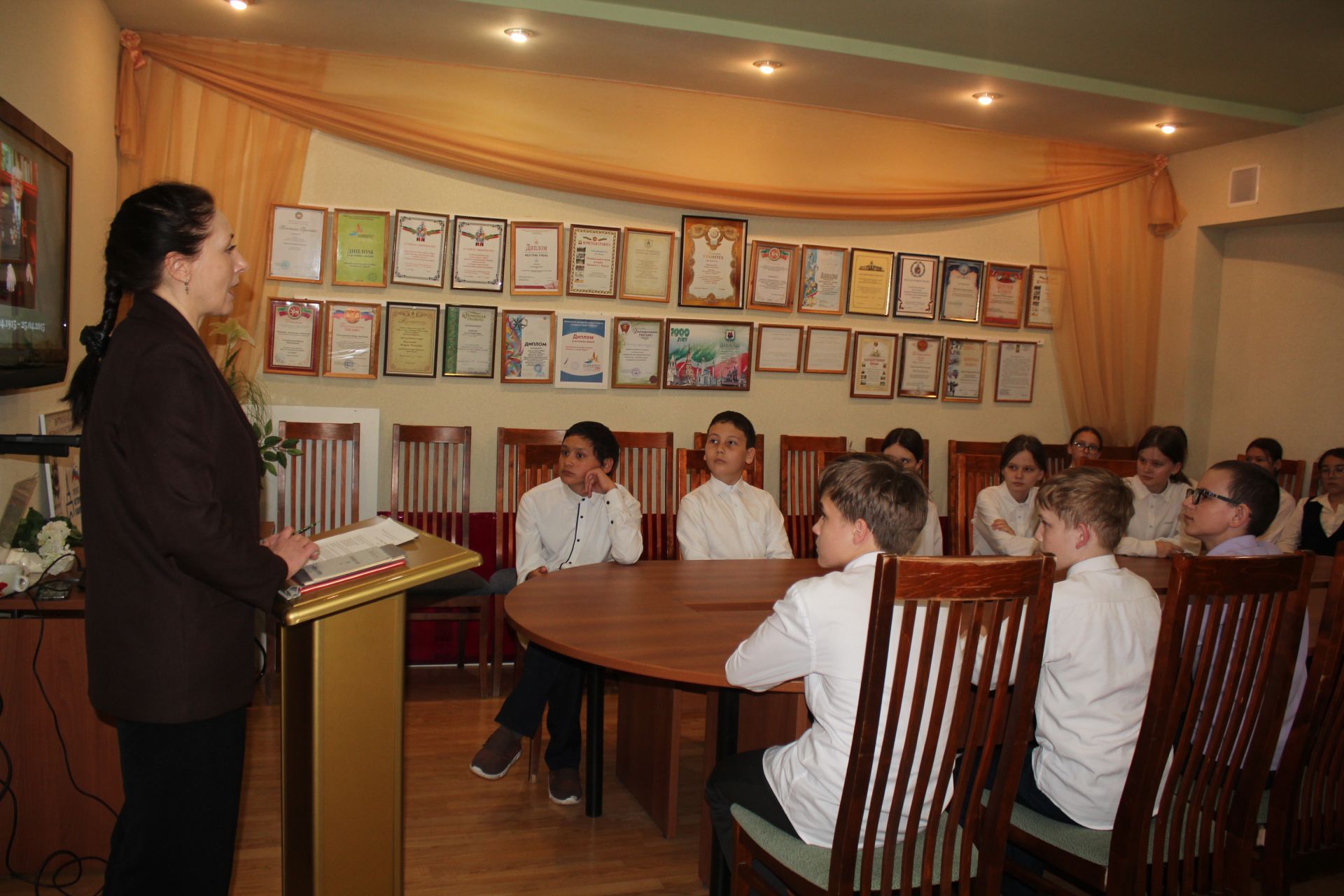 Музейный урок «ЧелоВЕК»: в Нурлате почтили память Исаака Сандлера в день 110-летия со дня его рождения