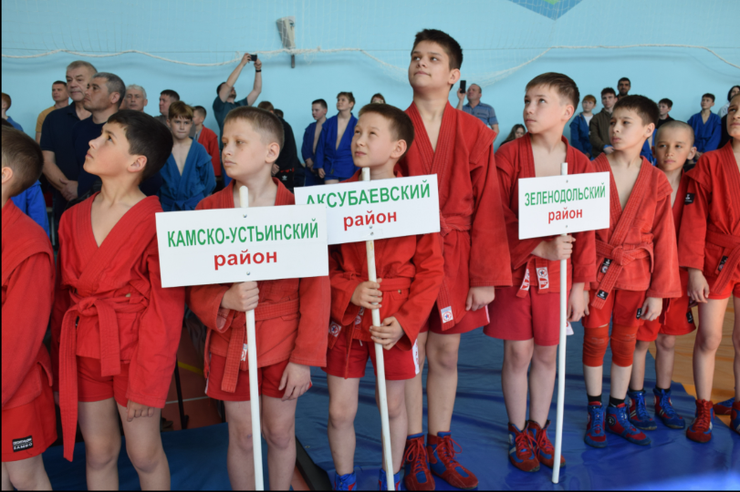 В Нурлате прошли республиканские соревнования по самбо