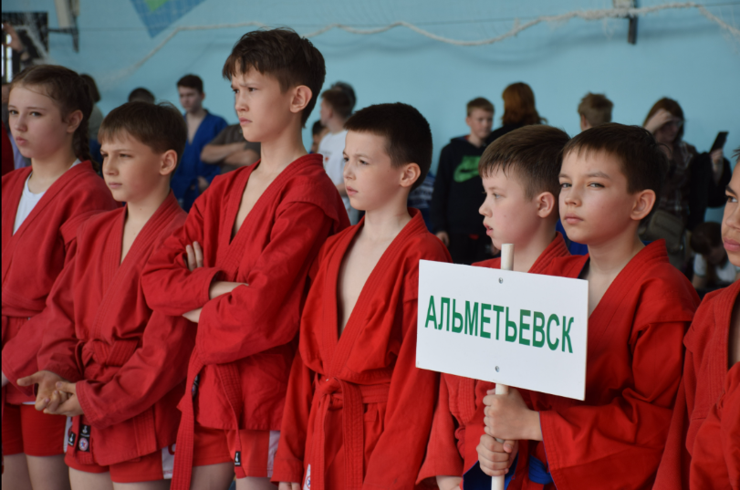 В Нурлате прошли республиканские соревнования по самбо