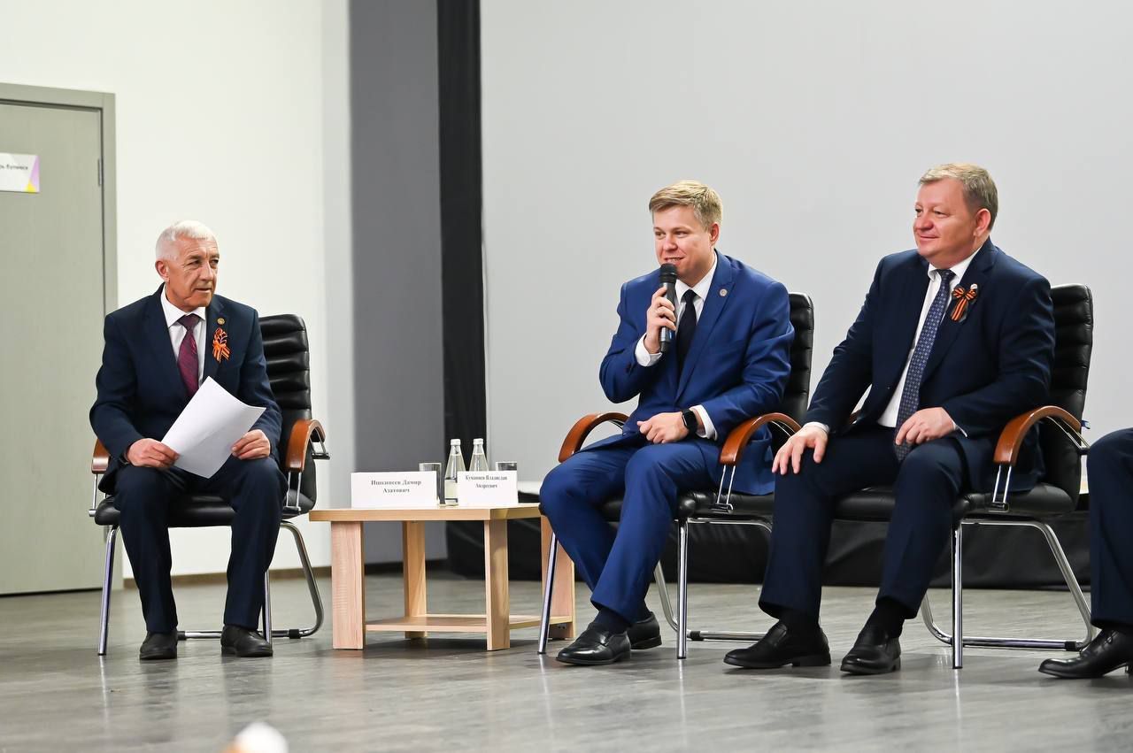 В Нурлате обсудили достижения и планы нефтяников на юбилейной конференции