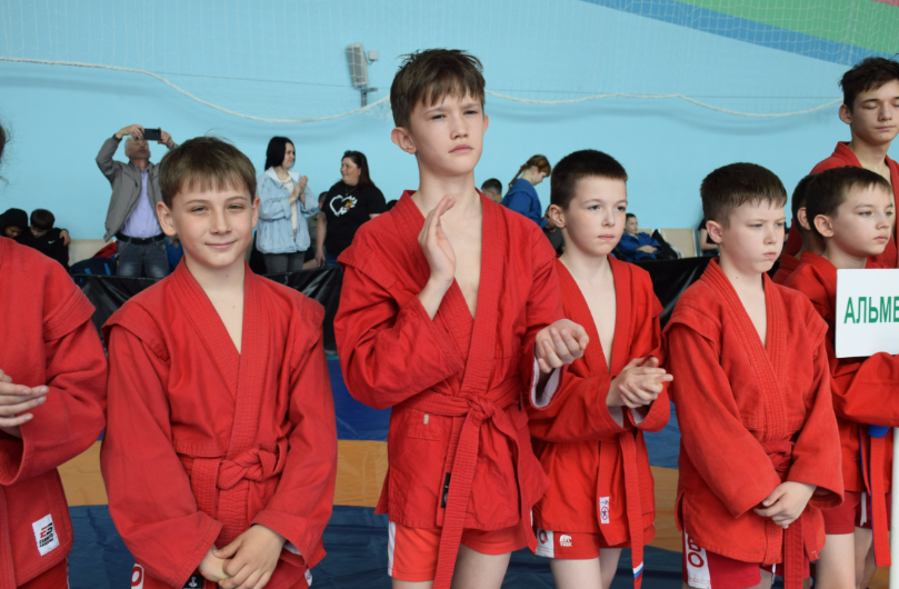 В Нурлате прошли республиканские соревнования по самбо