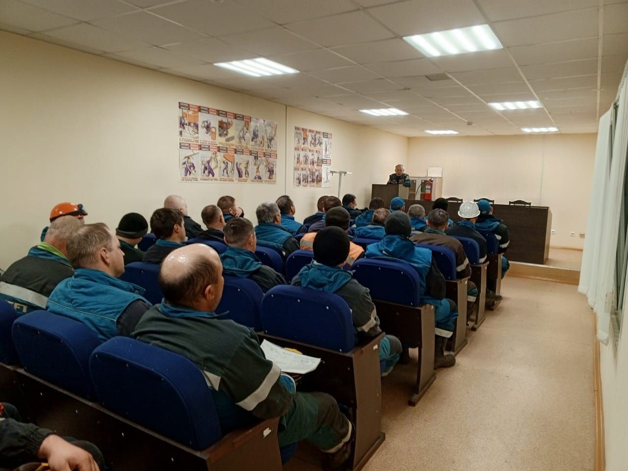 Пожарные службы Нурлата провели обучение по технике безопасности для сотрудников компании «ТН-Сервис»
