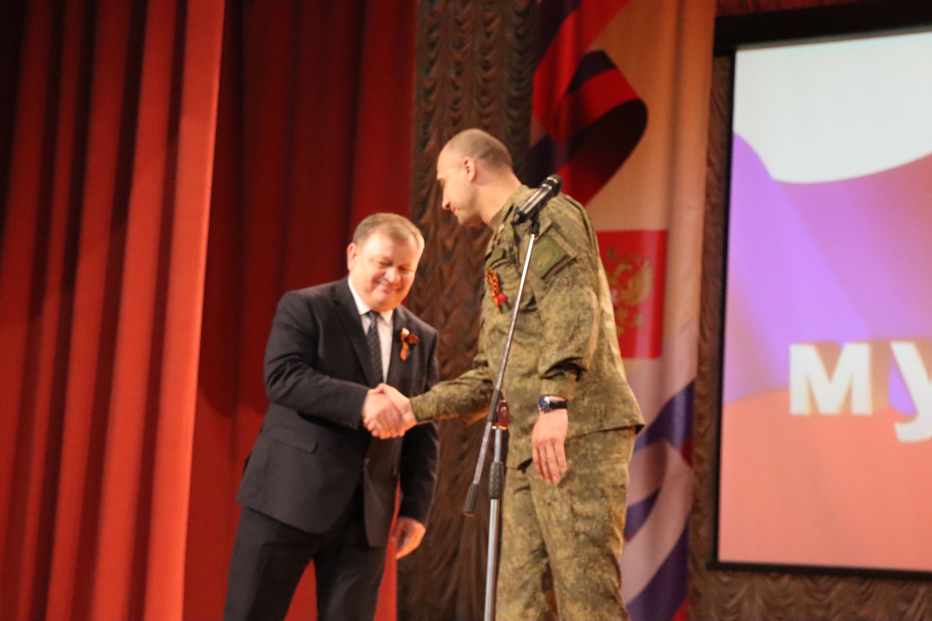 Герой России Расим Баксиков провел Урок мужества для нурлатских школьников (+ фоторепортаж)