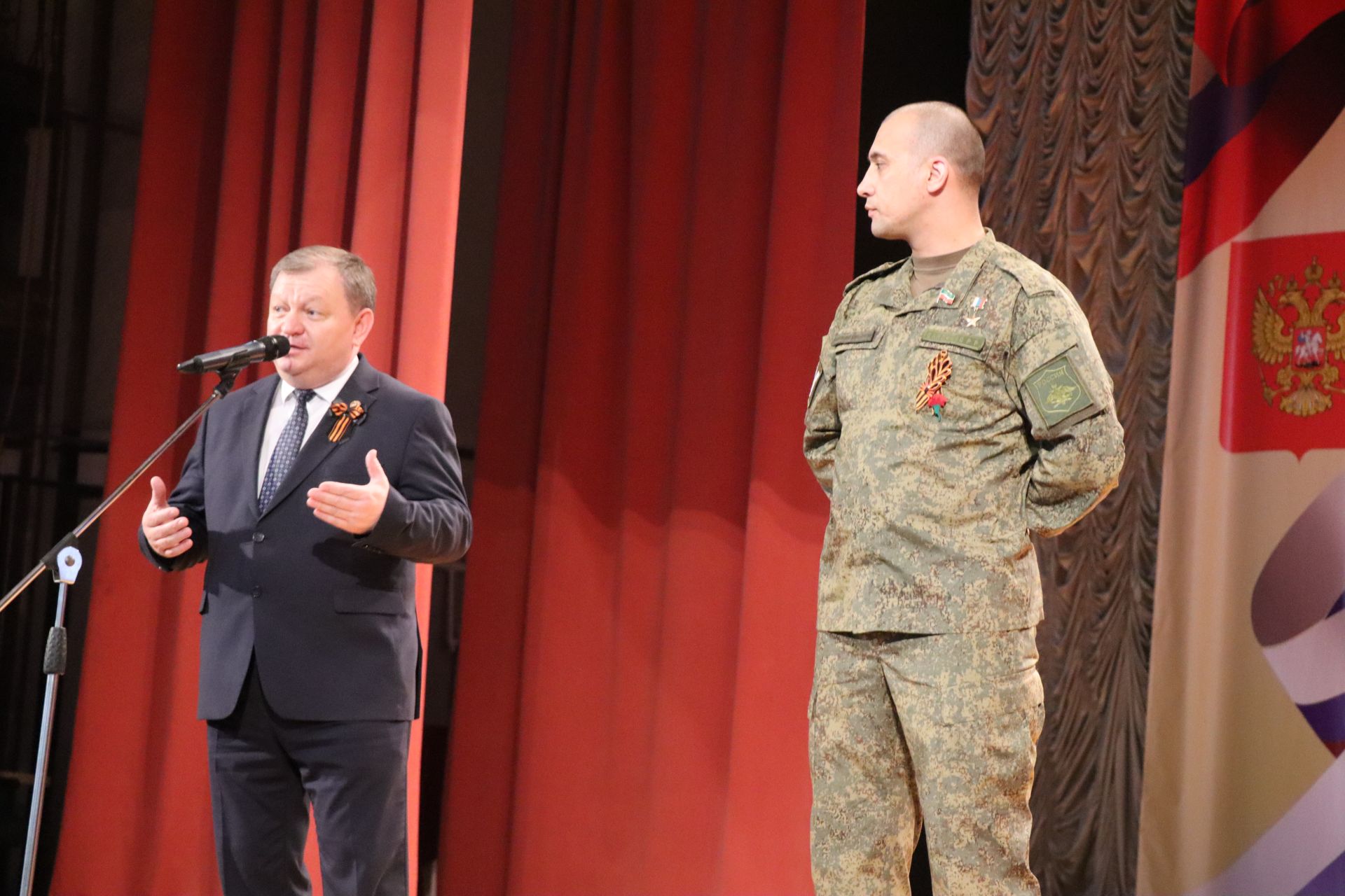 Герой России Расим Баксиков провел Урок мужества для нурлатских школьников (+ фоторепортаж)