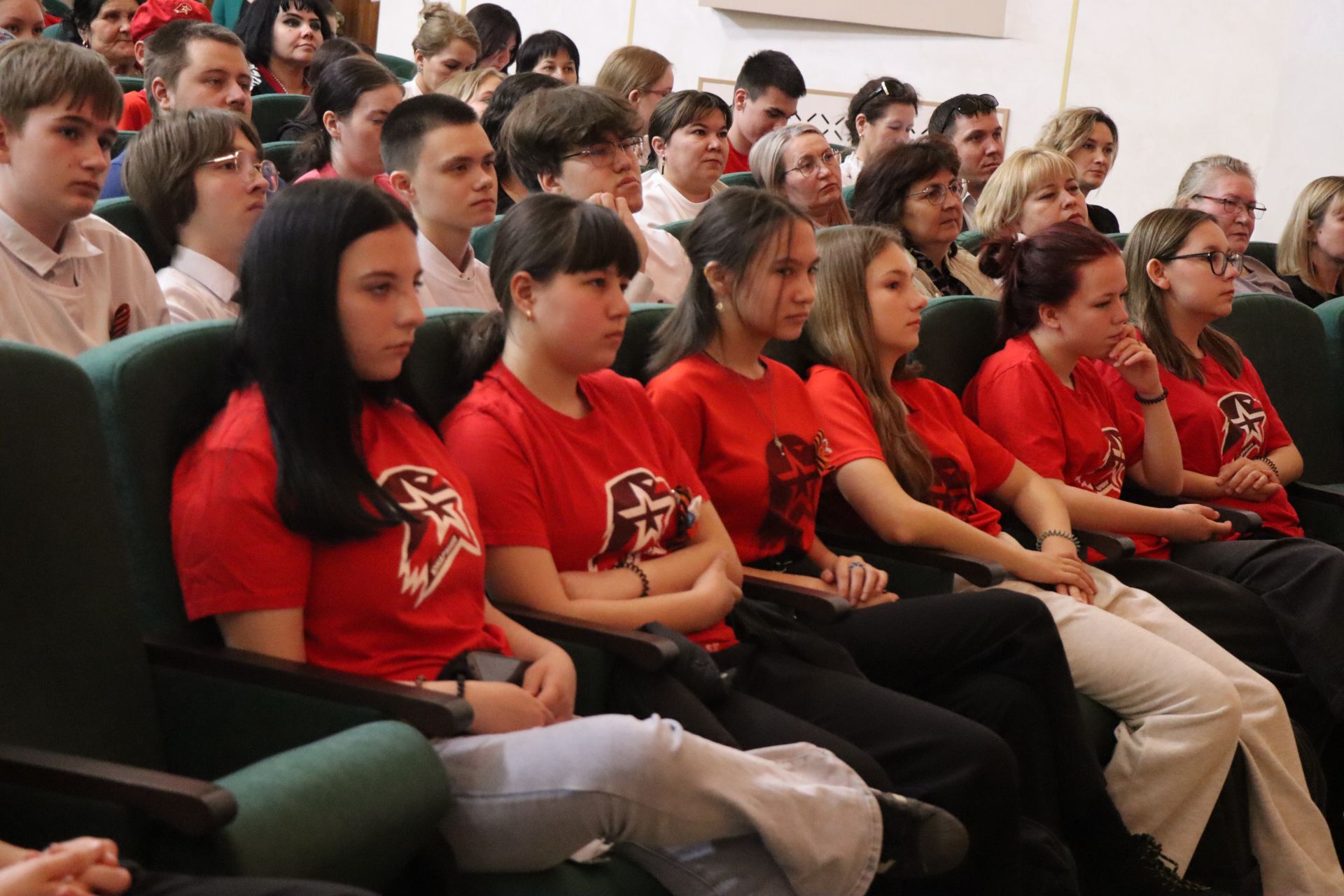 Герой России Расим Баксиков провел Урок мужества для нурлатских школьников (+ фоторепортаж)