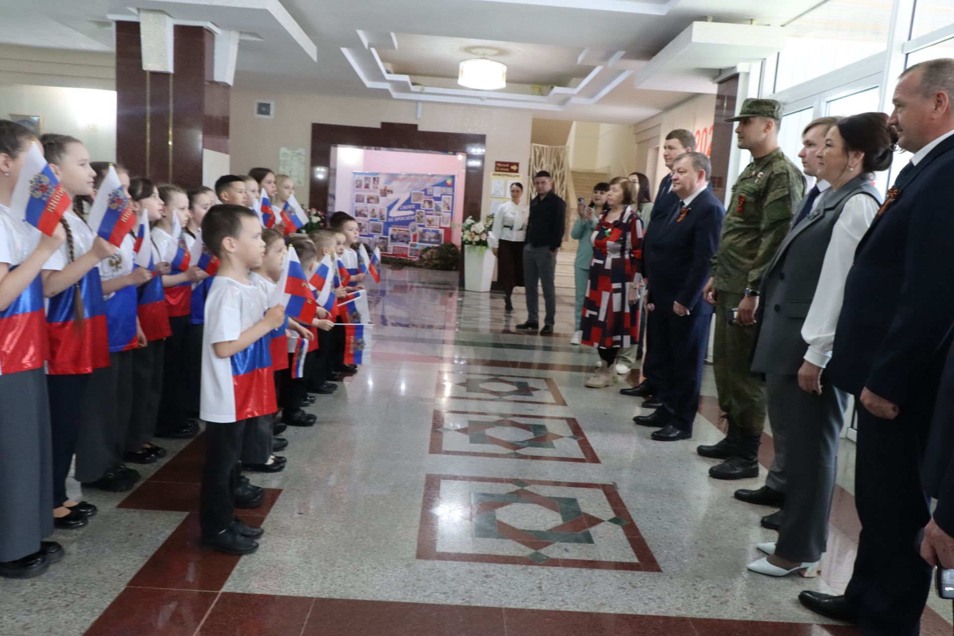 Герой России Расим Баксиков провел Урок мужества для нурлатских школьников (+ фоторепортаж)