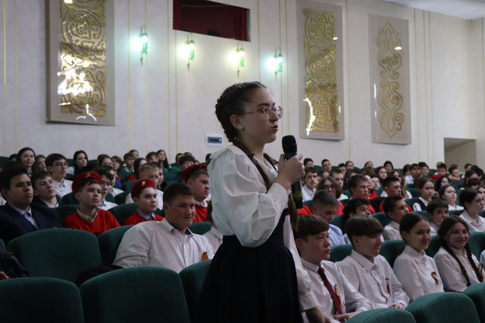 Герой России Расим Баксиков провел Урок мужества для нурлатских школьников (+ фоторепортаж)