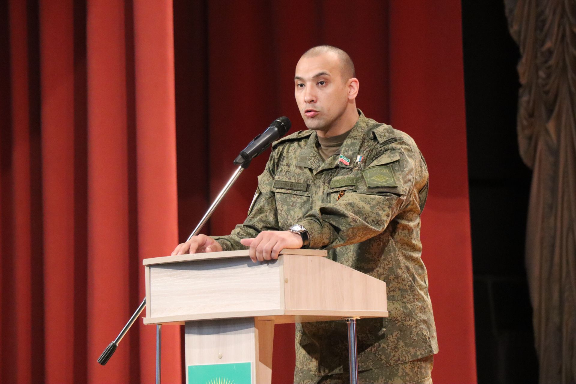 Герой России Расим Баксиков провел Урок мужества для нурлатских школьников (+ фоторепортаж)