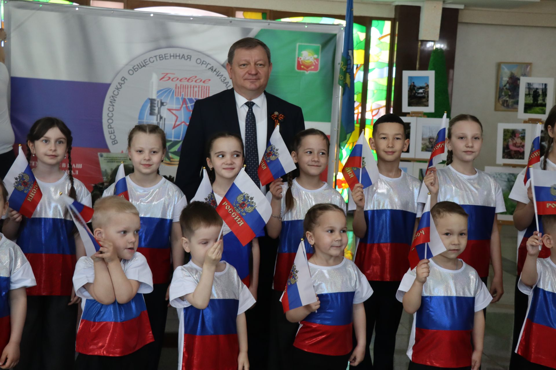 Герой России Расим Баксиков провел Урок мужества для нурлатских школьников (+ фоторепортаж)