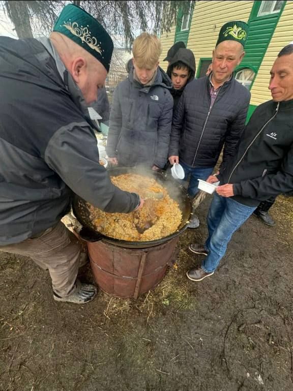 Киекле авылы халкы Ураза гаетен зур бәйрәм итеп билгеләп үткән