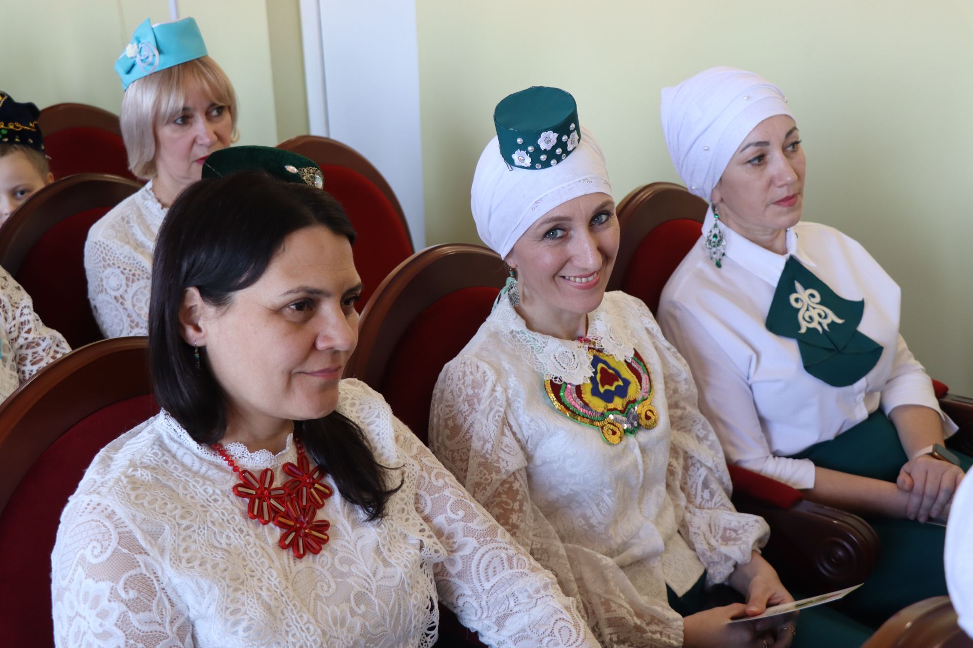 В Нурлате впервые состоялся фестиваль-конкурс «Национальная мода. Современный взгляд-2025»