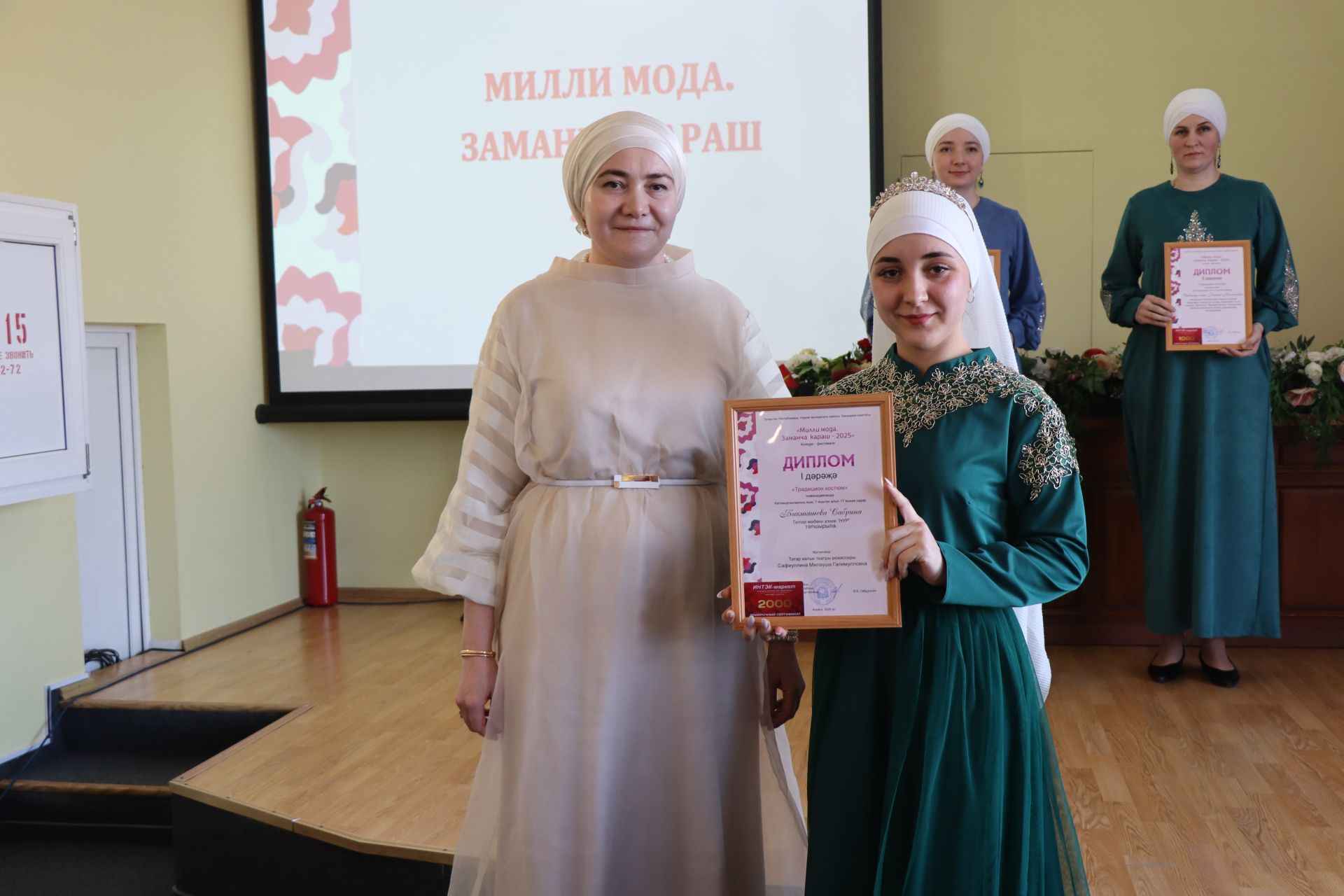 В Нурлате впервые состоялся фестиваль-конкурс «Национальная мода. Современный взгляд-2025»