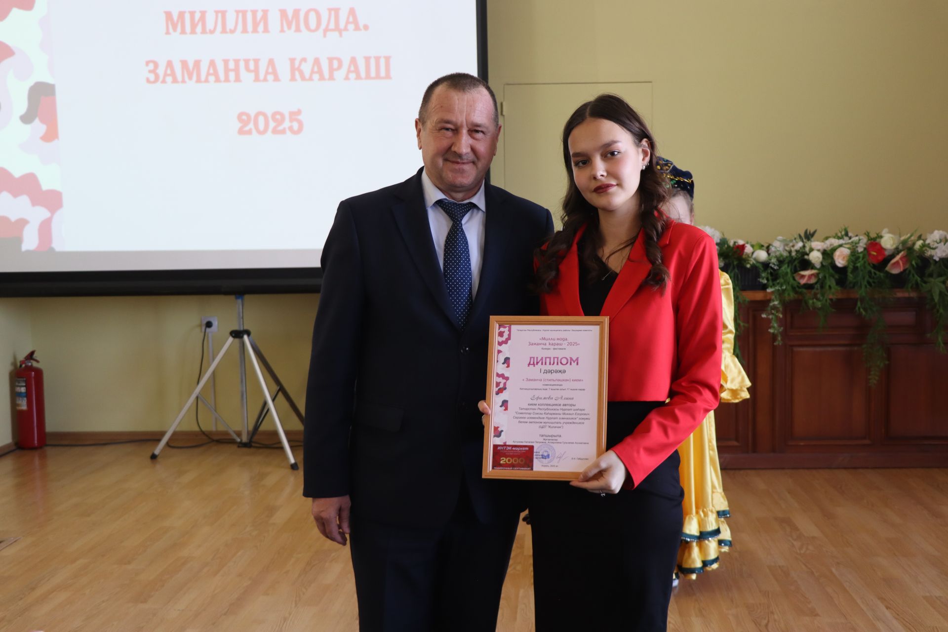 В Нурлате впервые состоялся фестиваль-конкурс «Национальная мода. Современный взгляд-2025»