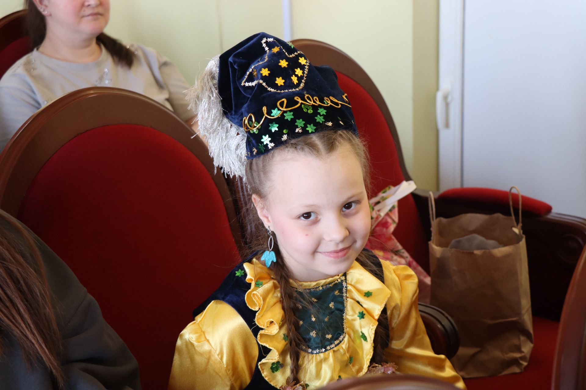 В Нурлате впервые состоялся фестиваль-конкурс «Национальная мода. Современный взгляд-2025»