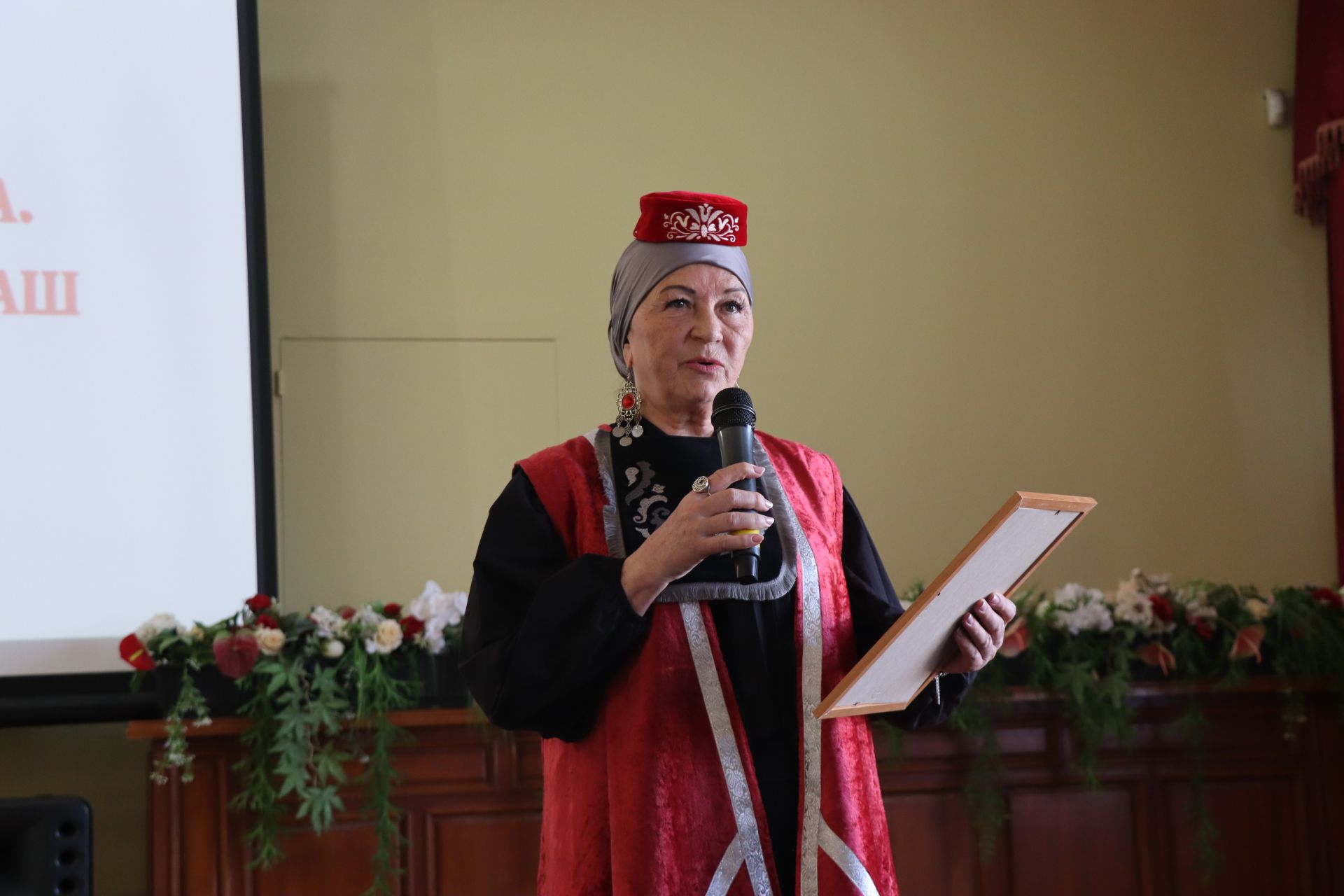 В Нурлате впервые состоялся фестиваль-конкурс «Национальная мода. Современный взгляд-2025»