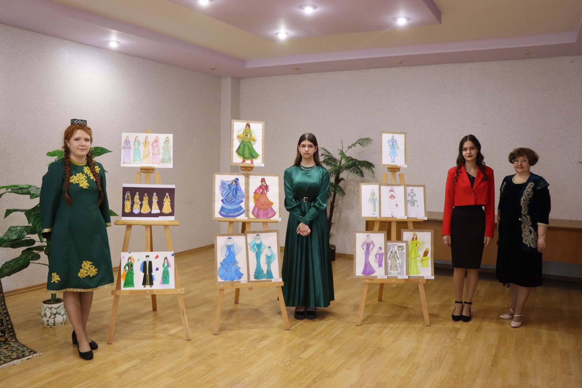 В Нурлате впервые состоялся фестиваль-конкурс «Национальная мода. Современный взгляд-2025»