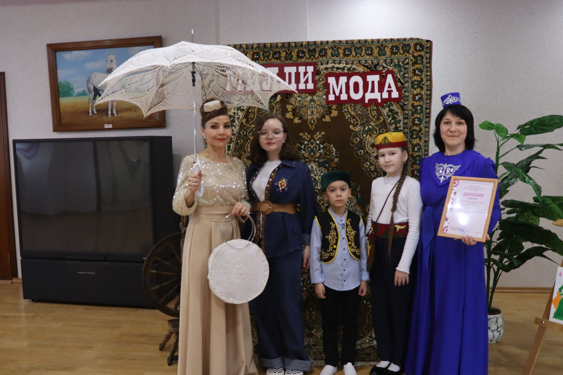 В Нурлате впервые состоялся фестиваль-конкурс «Национальная мода. Современный взгляд-2025»