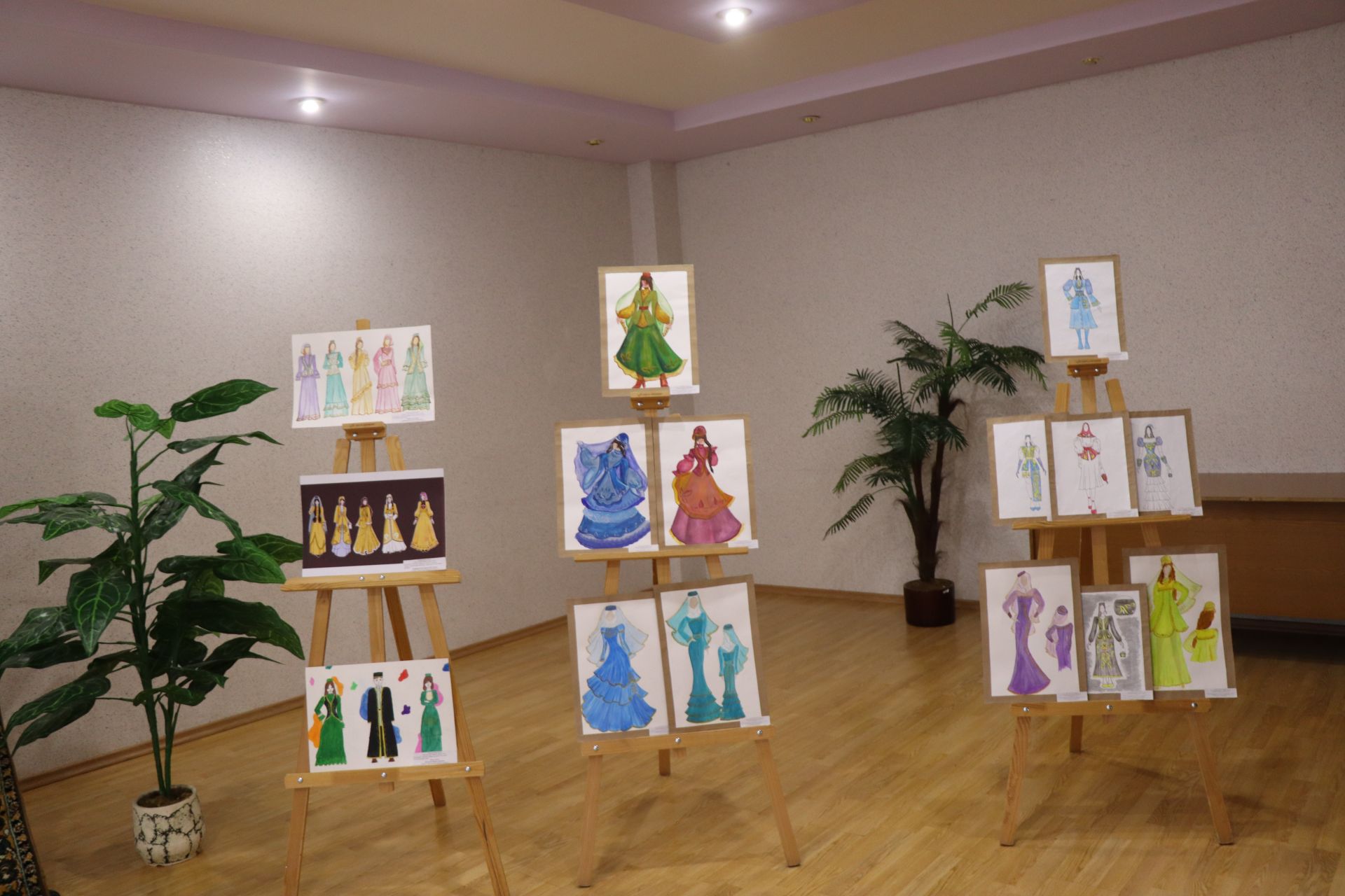 В Нурлате впервые состоялся фестиваль-конкурс «Национальная мода. Современный взгляд-2025»