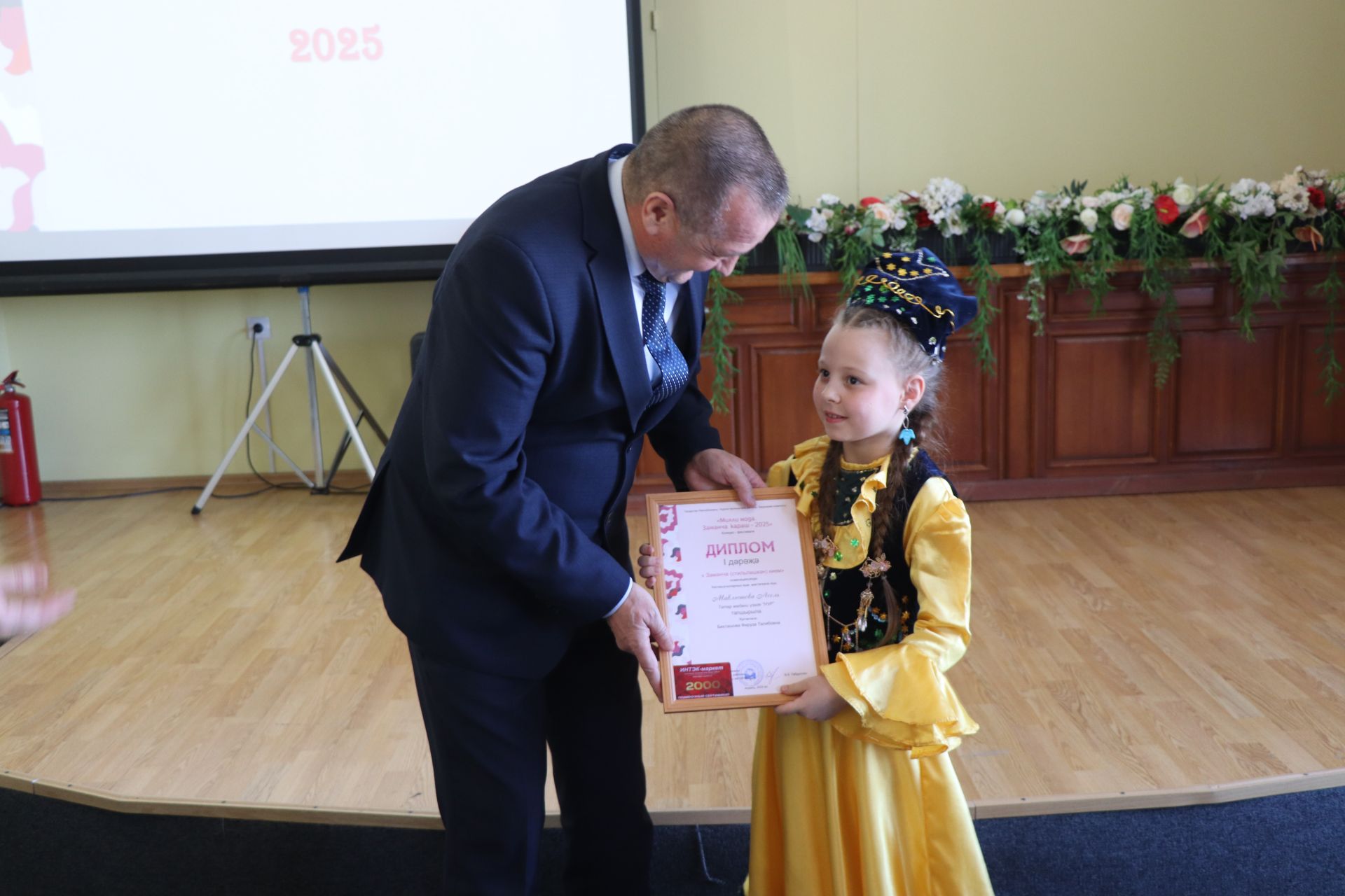 В Нурлате впервые состоялся фестиваль-конкурс «Национальная мода. Современный взгляд-2025»