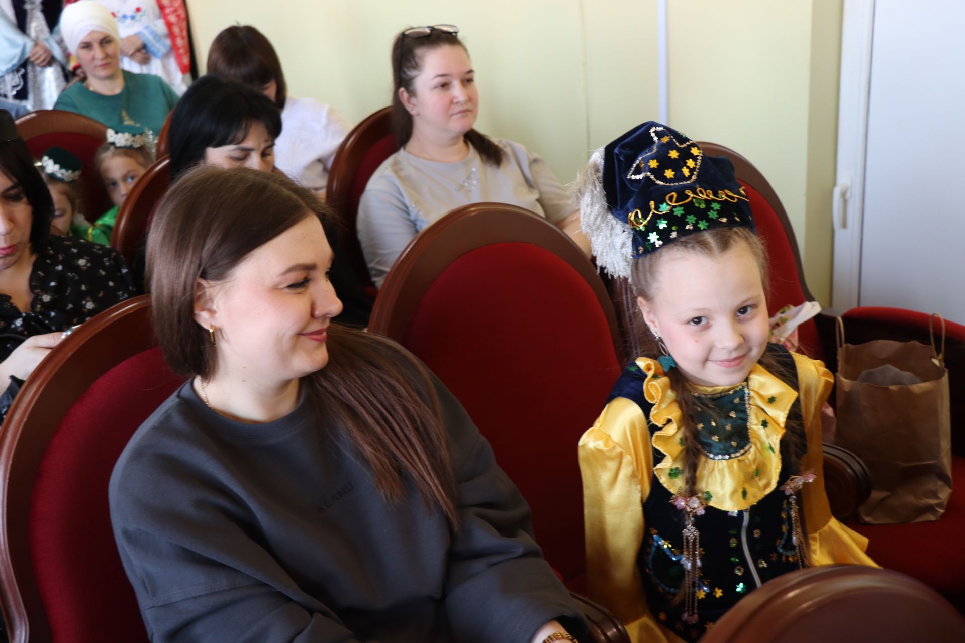 В Нурлате впервые состоялся фестиваль-конкурс «Национальная мода. Современный взгляд-2025»