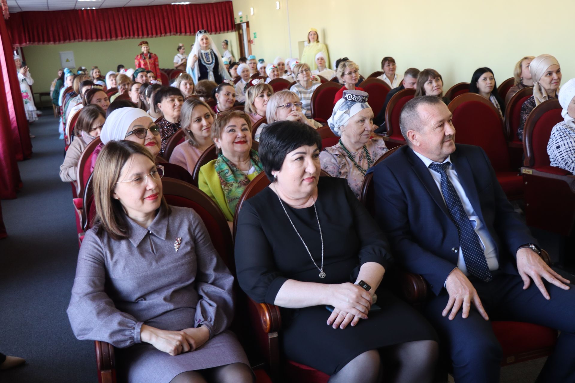 В Нурлате впервые состоялся фестиваль-конкурс «Национальная мода. Современный взгляд-2025»