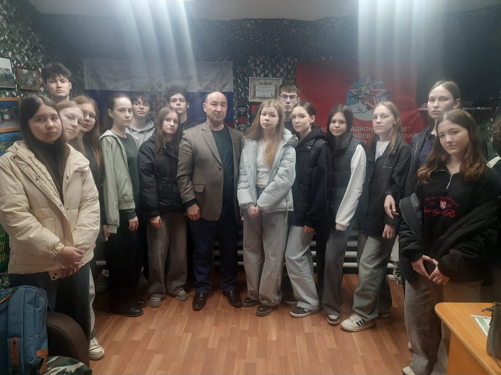 Нурлатские школьники увидели трофеи специальной военной операции на выставке