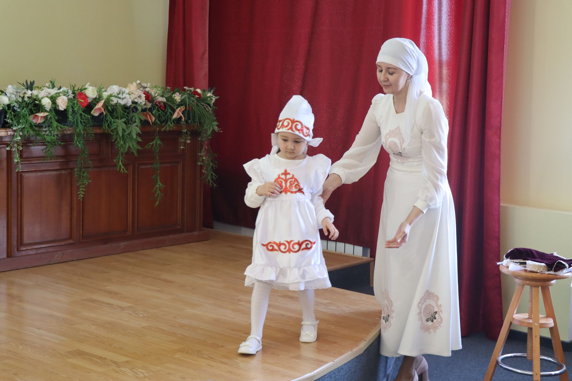 В Нурлате впервые состоялся фестиваль-конкурс «Национальная мода. Современный взгляд-2025»