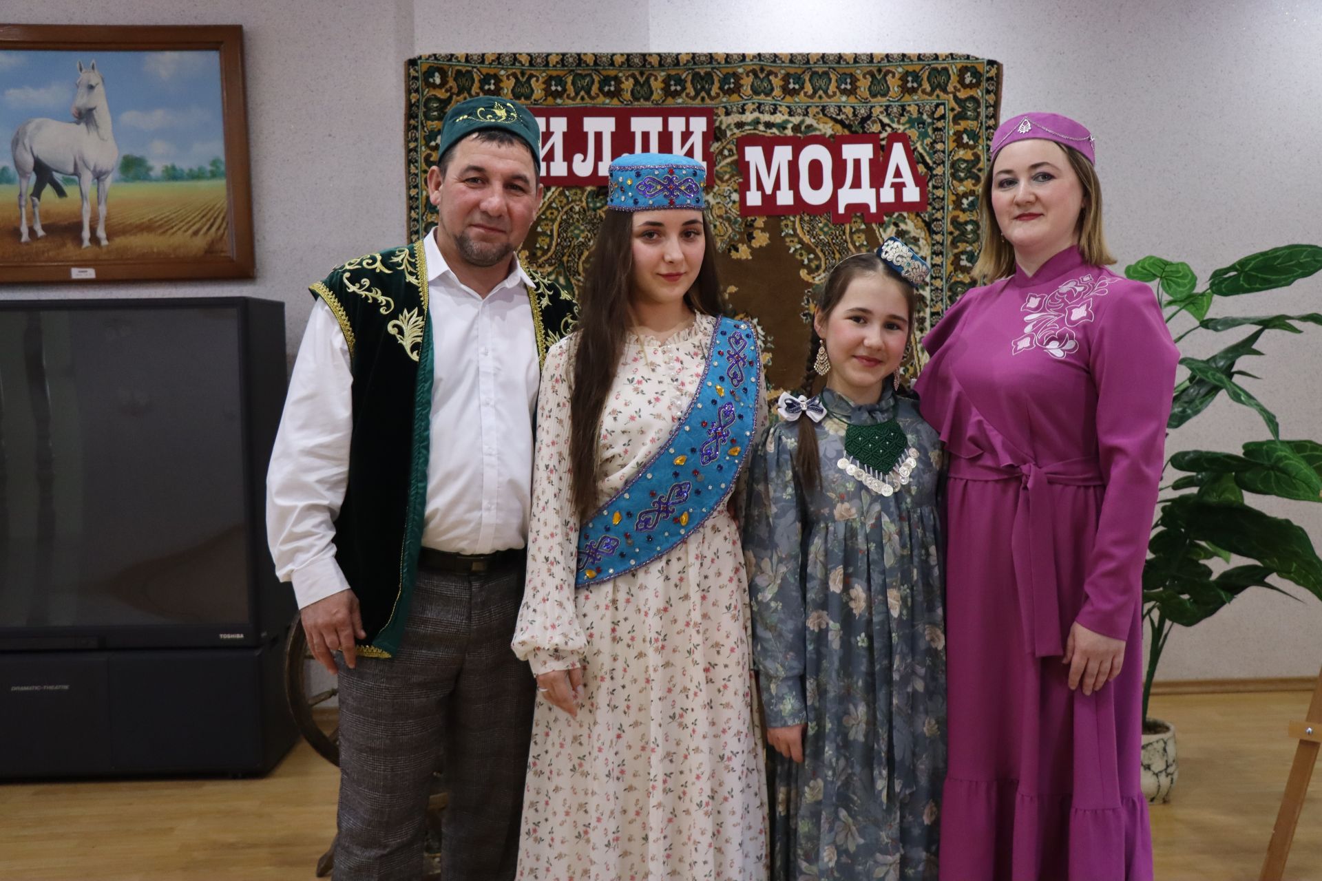 В Нурлате впервые состоялся фестиваль-конкурс «Национальная мода. Современный взгляд-2025»