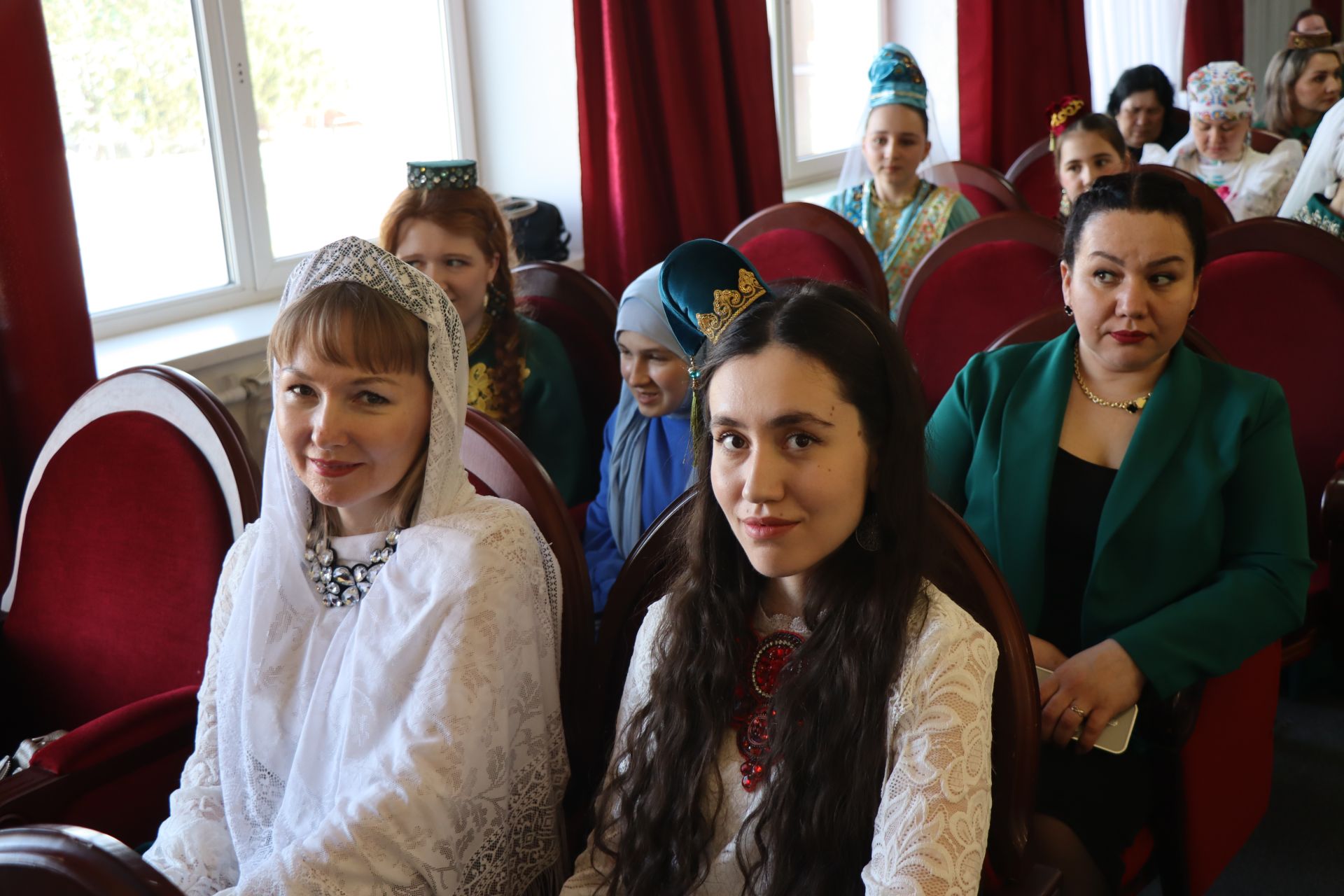 В Нурлате впервые состоялся фестиваль-конкурс «Национальная мода. Современный взгляд-2025»