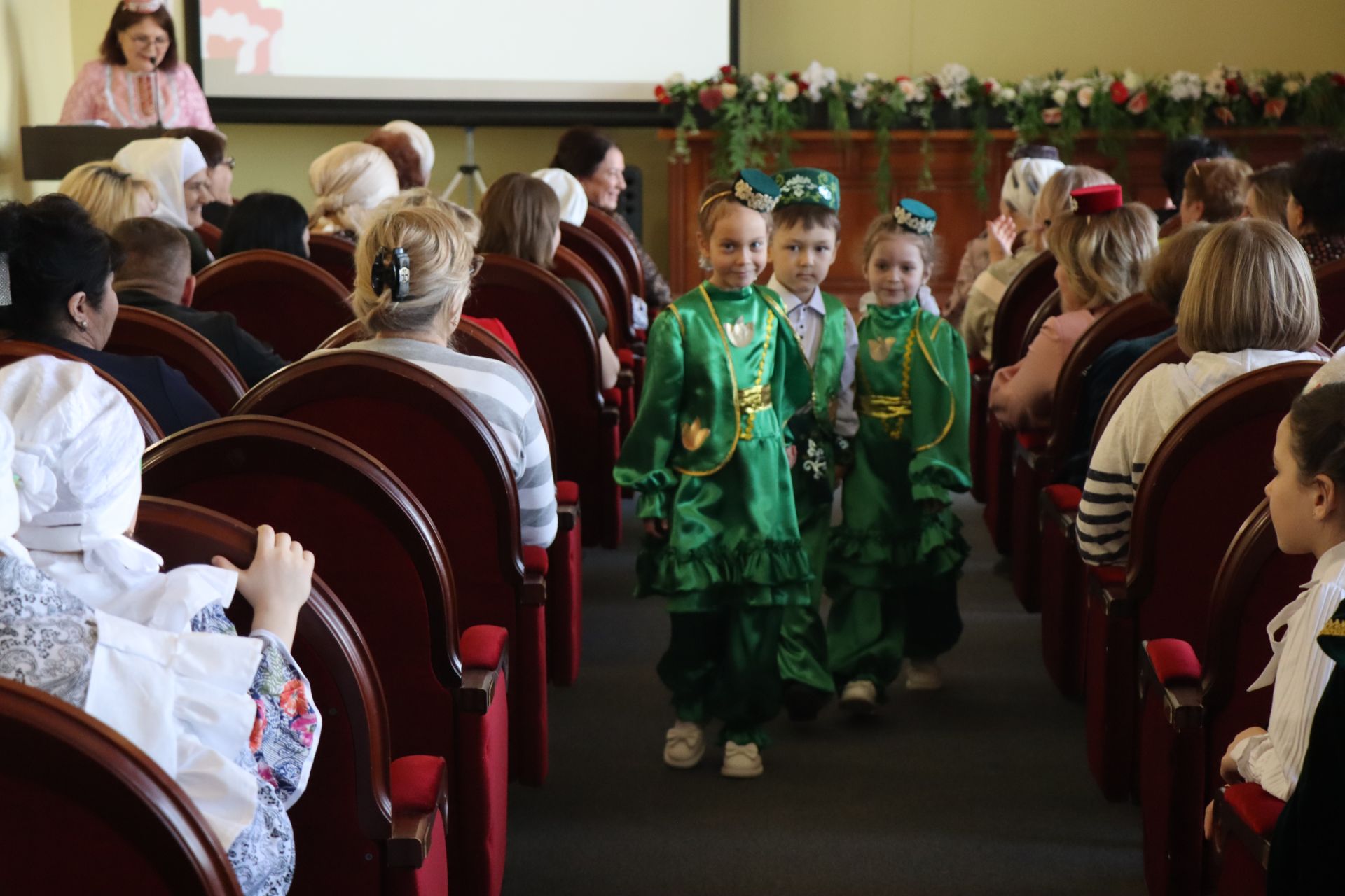 В Нурлате впервые состоялся фестиваль-конкурс «Национальная мода. Современный взгляд-2025»