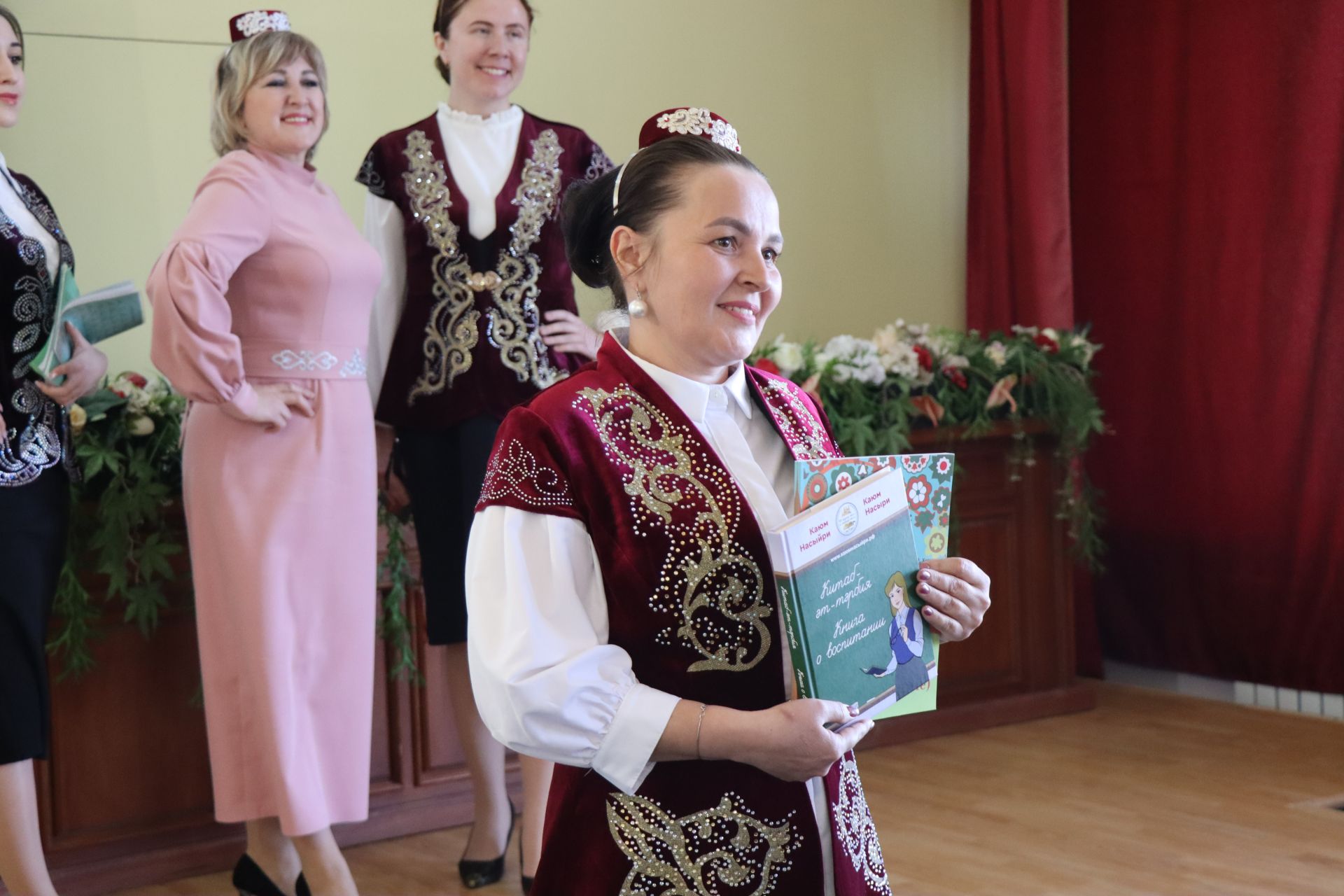 В Нурлате впервые состоялся фестиваль-конкурс «Национальная мода. Современный взгляд-2025»