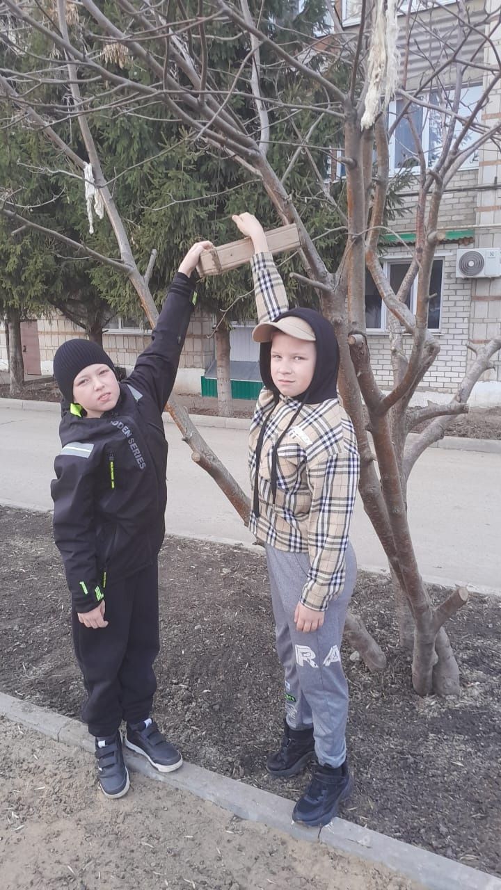 Нурлатские школьники поддержали «Эковесну-2025», создав уют для пернатых друзей