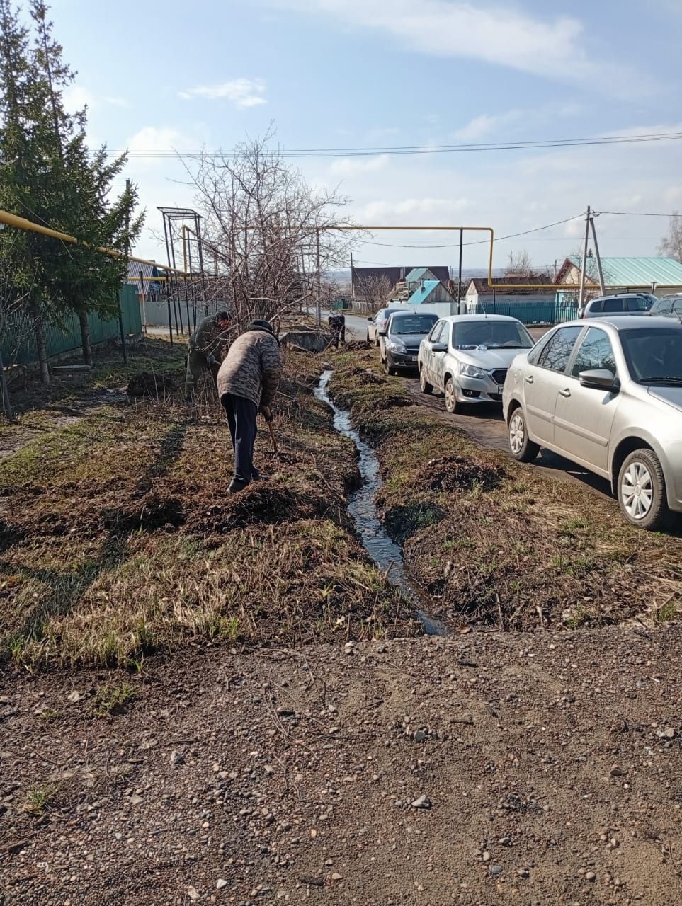 Жители микрорайона сахароваров объединились для благоустройства территории местной мечети