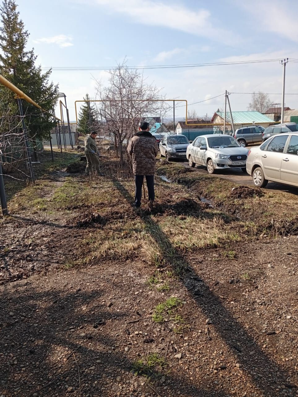 Жители микрорайона сахароваров объединились для благоустройства территории местной мечети