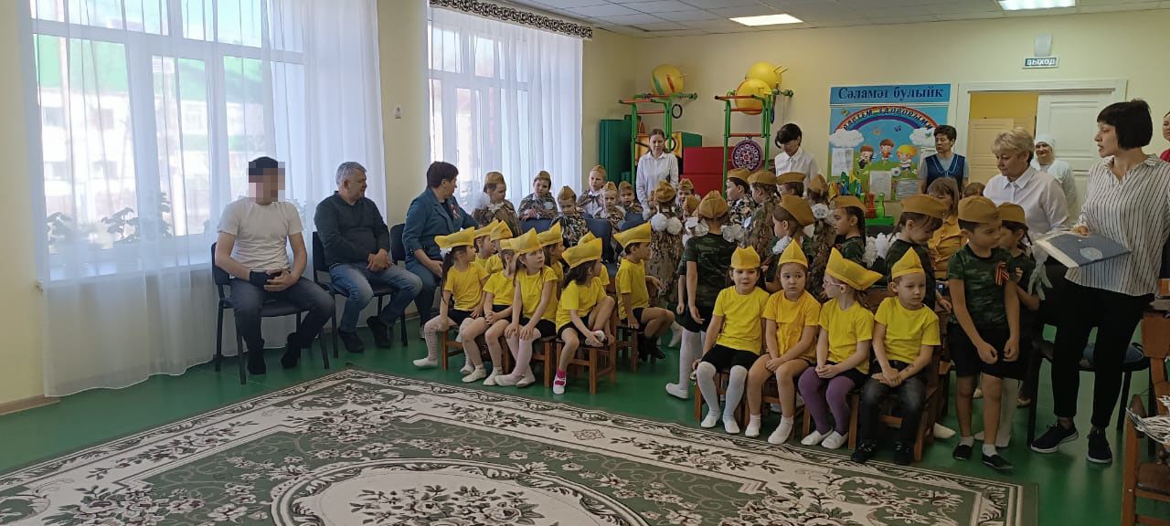 Встреча с героем: воспитанники детсада «Алсу» поддержали бойца СВО