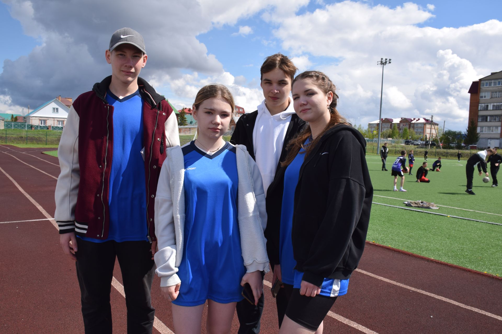Легкоатлетический сезон в Нурлате открыла яркая эстафета на призы газеты «Дуслык» («Дружба», «Туслах») (+ФОТОРЕПОРТАЖ)