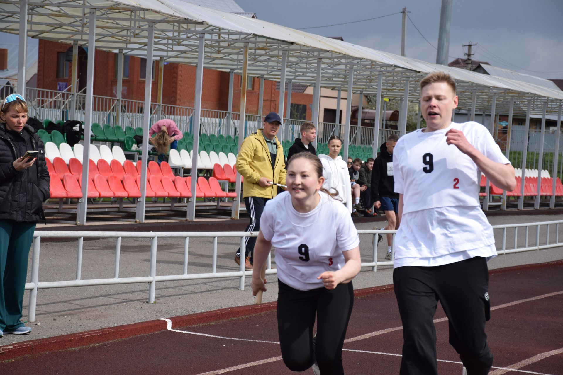 Легкоатлетический сезон в Нурлате открыла яркая эстафета на призы газеты «Дуслык» («Дружба», «Туслах») (+ФОТОРЕПОРТАЖ)