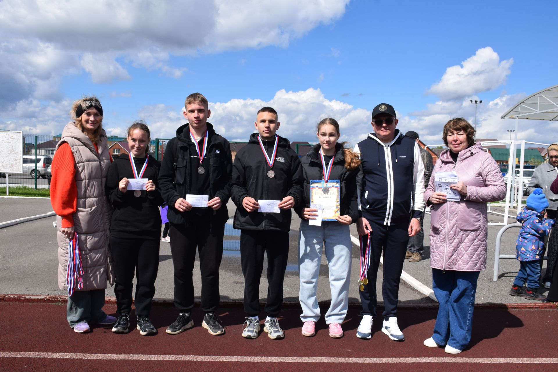 Легкоатлетический сезон в Нурлате открыла яркая эстафета на призы газеты «Дуслык» («Дружба», «Туслах») (+ФОТОРЕПОРТАЖ)